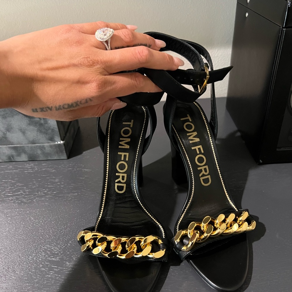 Tom Ford Heels - Smooth Leather Chain Ankle Wrap Sandals - Picture 7 of 8
